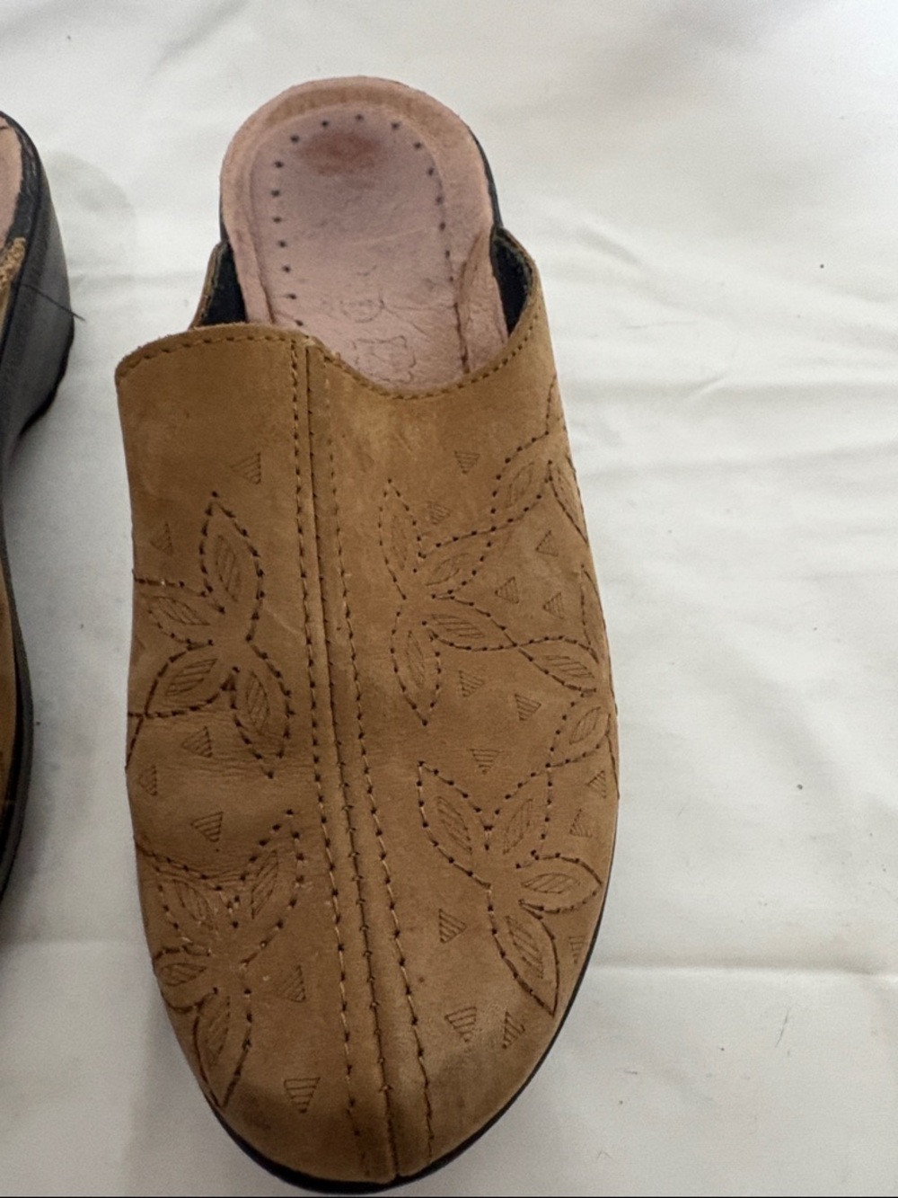 Women's Fly Flot Tan Suede Wedge Mules with Floral Stitching - Picture 2 of 6